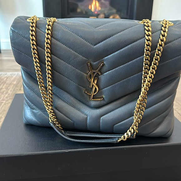YSL LOULOU Matelasse Lambskin Medium - Picture 1 of 8